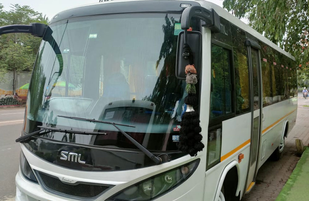 36-seater-luxury-coach-in-Odisha