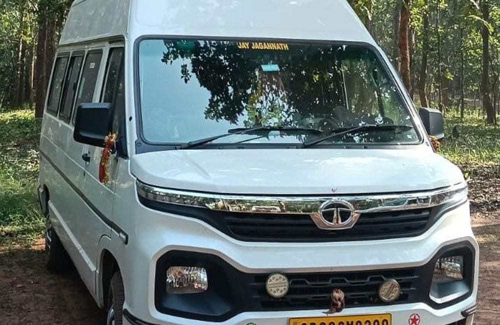 9-seater-tata-winger-in-odisha